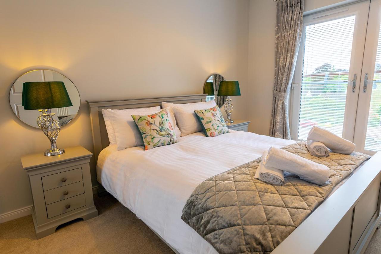 Hedgefield House - Serene Top Floor Flat อินเวอร์เนส ภายนอก รูปภาพ